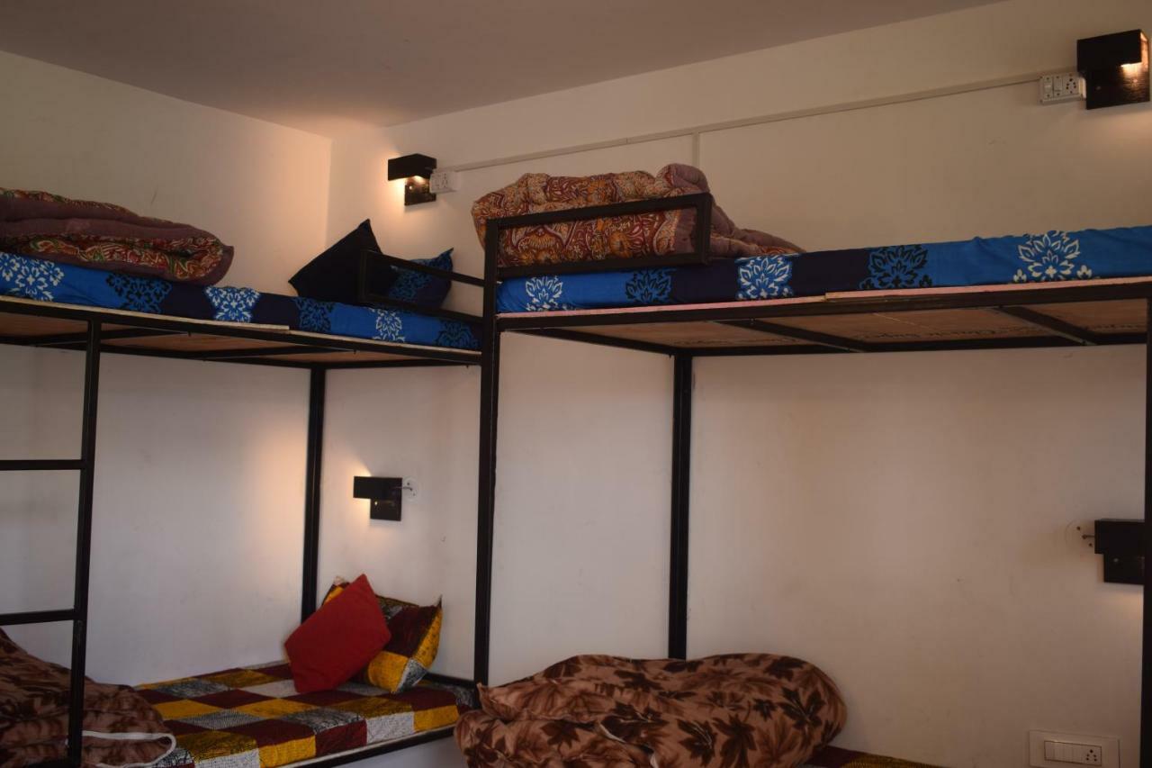 Bros Hostel Manali Manāli Exterior foto